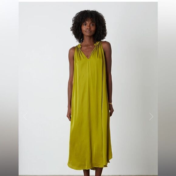 NWT Velvet by Graham & Spencer TALA SATIN MIDI DRESS - Picture 1 of 8